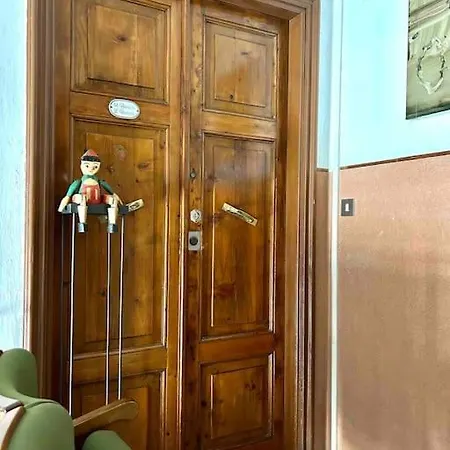 Pinocchio 3thfloor / Bright Artistic Cinque Terre *